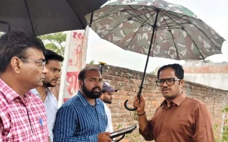 प्लाट का ग्राउंड ट्रुथिंग करा सर्वे का डीएम ने किया परीक्षण