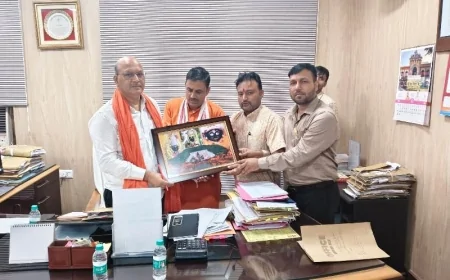 संस्कृत शिक्षकों के नियमितीकरण की मांग तेज, शिक्षा निदेशक से मिला प्रतिनिधिमंडल