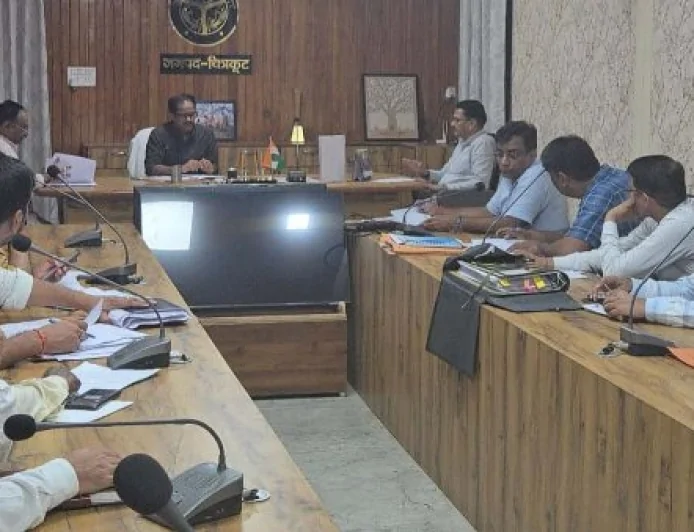 मुख्यमंत्री वैश्विक नगरोदय योजना के प्रस्तावित विकास कार्यों की हुई समीक्षा