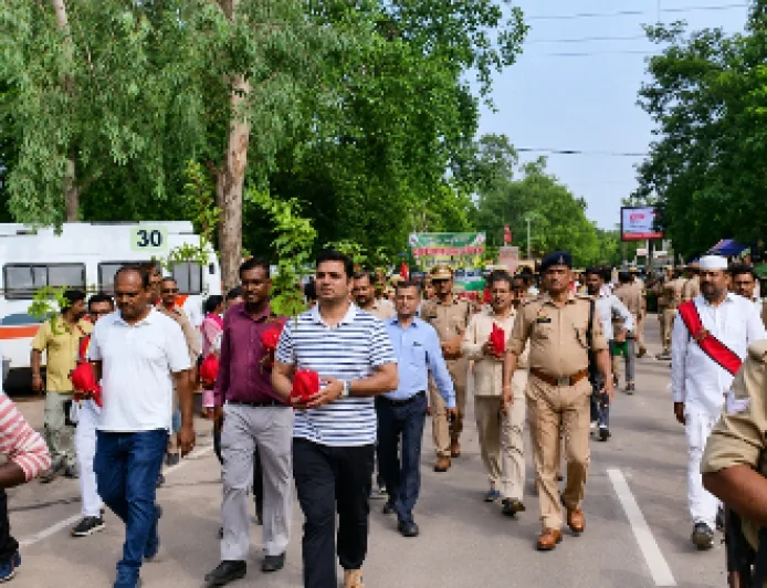 डीएम अमित आसेरी ने किया आह्वान—हर नागरिक लगाए कम से कम एक पौधा