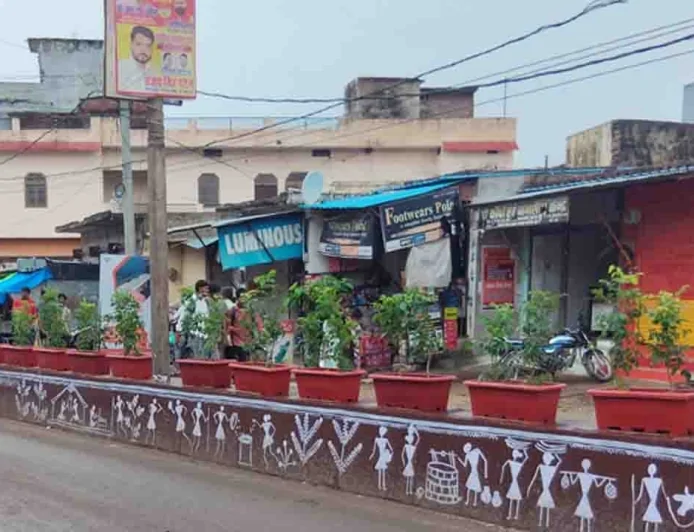दुल्हन की तरह सजाया गया हवाईपट्टी से सीआईसी तक मार्ग