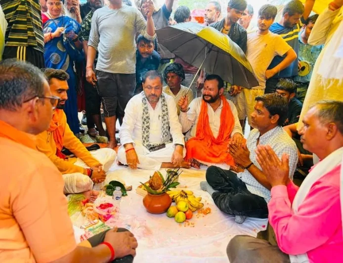 बांदा में करोड़ों की विकास परियोजनाओं का शिलान्यास, सदर विधायक और नगर पालिका अध्यक्ष ने किया भूमि पूजन