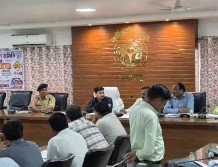 "जीरो फेटेलिटी डिस्ट्रिक्ट" अभियान को लेकर प्रशासन सख्त, हाईवे पर अतिक्रमण और अवैध पार्किंग पर होगी कड़ी कार्रवाई
