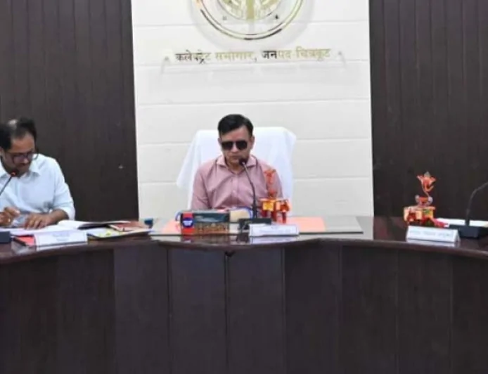 सुरक्षा एवं व्यवस्थाओं में नहीं होना चाहिए चूक : आयुक्त