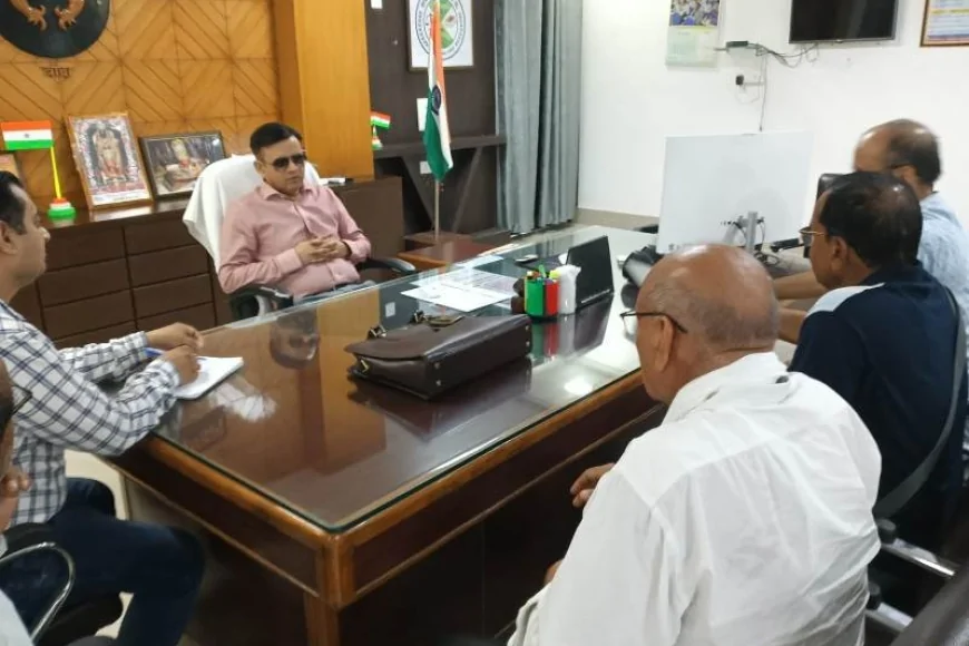 दिव्यांग सेवा केंद्र खोलने की मांग, 'सक्षम' प्रतिनिधिमंडल ने मंडलायुक्त को सौंपा ज्ञापन