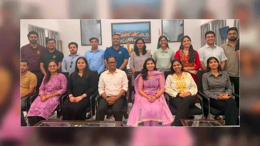 कर्तव्यनिष्ठा पर अडिग रहें युवा अधिकारी : डीएम