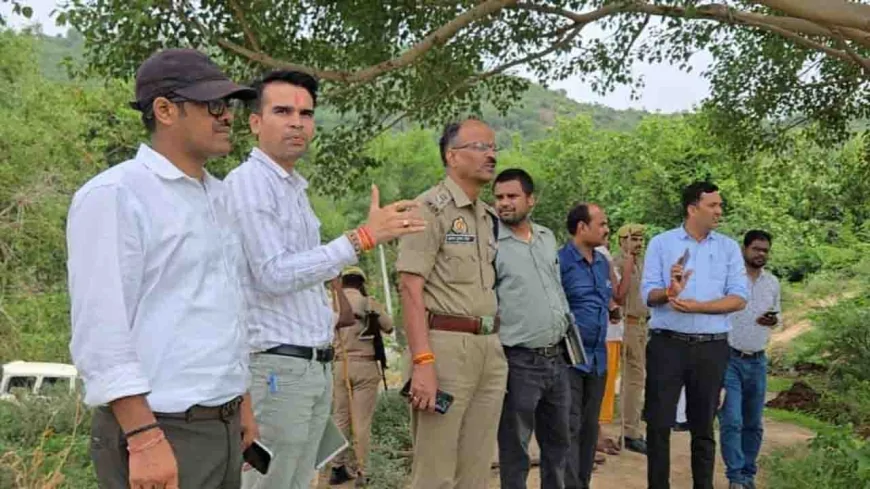 डीएम-एसपी ने किरहा तालाब के जीर्णोद्धार का किया निरीक्षण