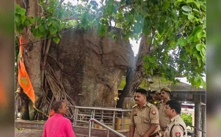 मंदिरों का भ्रमण कर एएसपी ने सुरक्षा का लिया जायजा