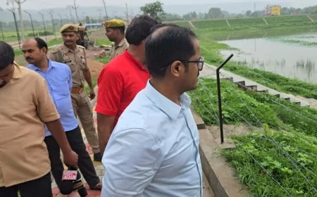 डीएम ने राणा तालाब के कायाकल्प कार्य का किया निरीक्षण