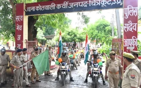 स्वतंत्रता दिवस की पूर्व संध्या पर पुलिस ने निकाली तिरंगा बाइक रैली