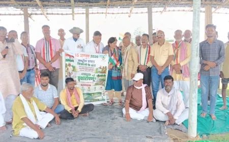आवर्तनशील खेती के साथ नशे के विरुद्ध अभियान आज़ादी के महोत्सव में गूंजा संदेश खेती को मानो राष्ट्रीय कार्य