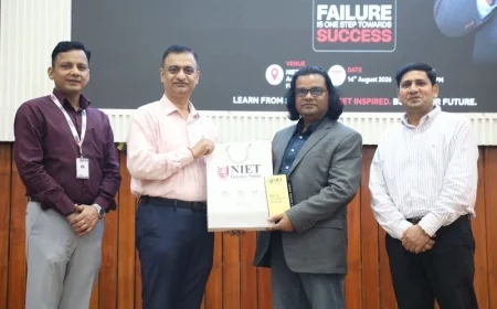 ‘असफलता सफलता की ओर एक कदम’, तिंदवारी निवासी डॉ. अशोक प्रजापति का छात्रों को प्रेरक संदेश