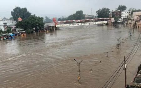 चित्रकूट में मंदाकिनी उफानाई, रामघाट पर हाईअलर्ट