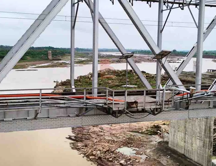 बांदा में केन नदी का जलस्तर घटा, यमुना में बढ़ोतरी जारी, बाढ़ का खतरा फिलहाल नहीं