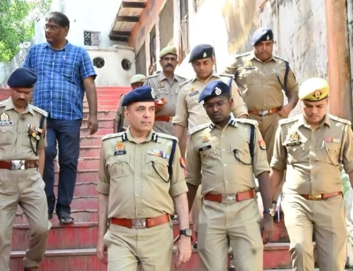 श्रद्धालुओं की सुरक्षा व्यवस्था का एडीजी ने लिया जायजा