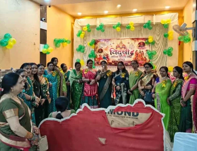 हरियाली तीज पर सजी सावन की महफिल, विदुषि महिला कायस्थ समूह ने मनाई सांस्कृतिक संध्या