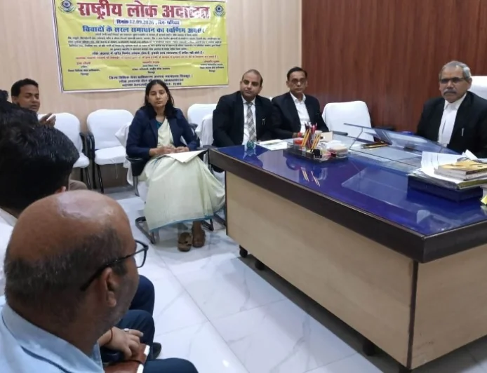 लोक अदालत में अधिक से अधिक वाद निस्तारण पर जोर