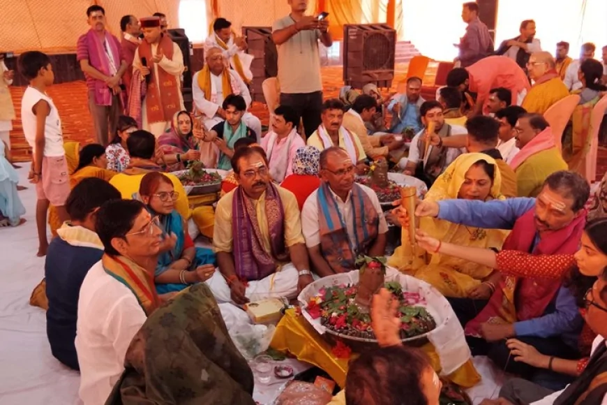 रामायण मेला परिसर में हुआ श्री कामङ पार्थिव हिंग महाभिषेक