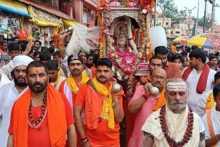 राजाधिराज मत्तगजेंद्रनाथ सरकार क़ी  पालकी यात्रा में भक्ति और आस्था मारती रही हिलोरे