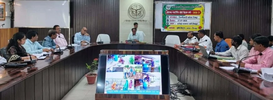 स्वयं सहायता समूहों को आत्मनिर्भर एवं उद्यमी बनाने पर दिया जोर