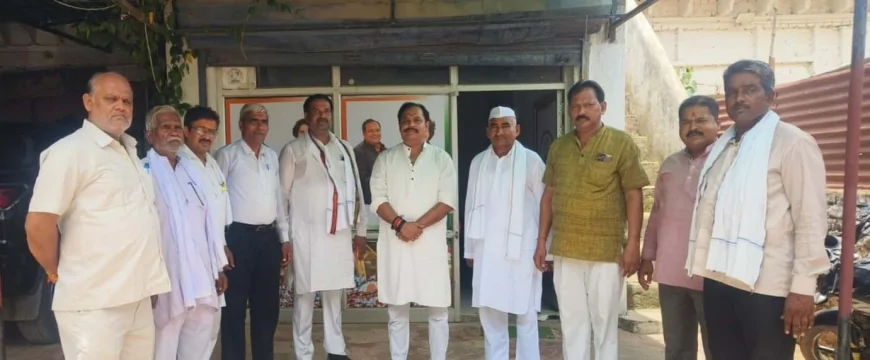 राष्ट्रीय सचिव ने कांग्रेस पदाधिकारियों के साथ की बैठक