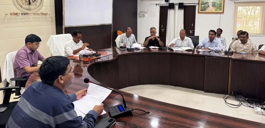 निर्धारित समयसारिणी के अनुसार कार्य पूर्ण करें : डीएम