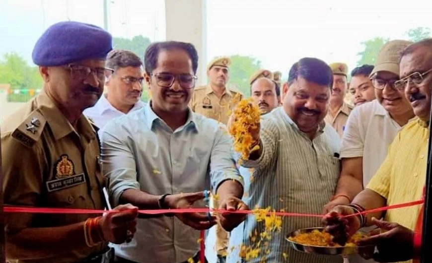 नवनिर्मित उपनिबंधक कार्यालय में लेखपत्रों के पंजीकरण कार्य का डीएम ने किया शुभारंभ