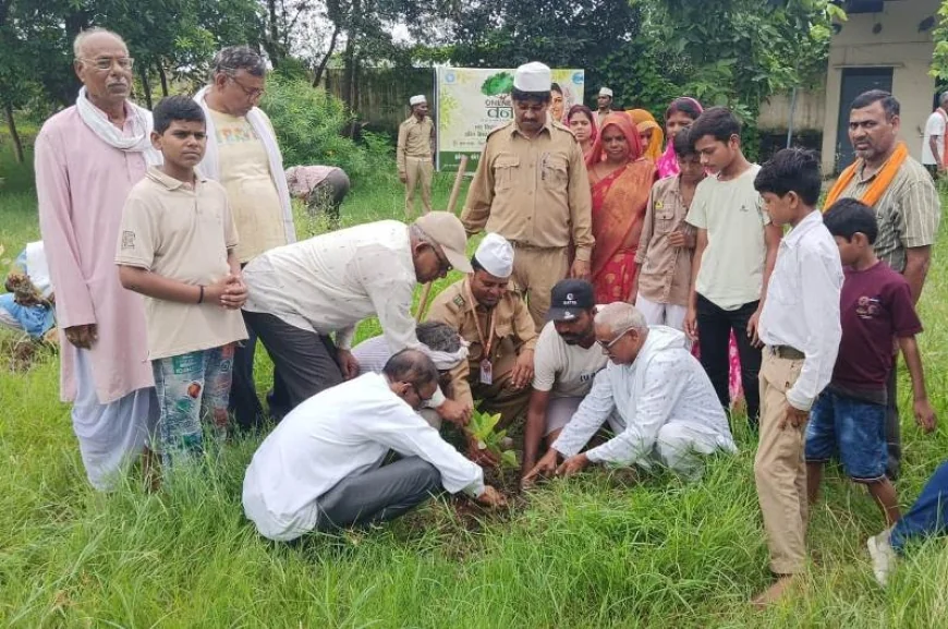 संत निरंकारी सत्संग भवन में किया गया वृक्षारोपण