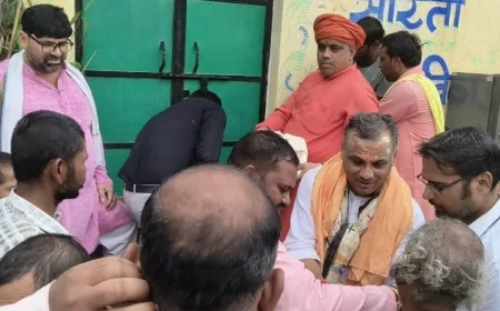 आचार्य नवलेश महाराज ने पहुंचाई मदद