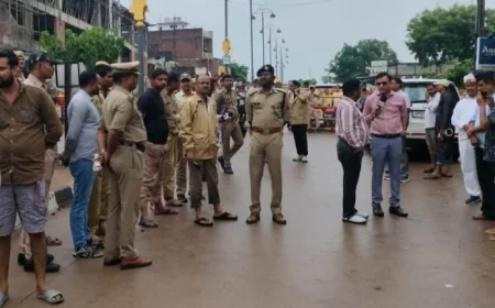आयुक्त-डीआईजी ने किया निरीक्षण