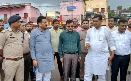 पहाड़ी क्षेत्रों में हो रही लगातार बारिश के कारण मंदाकिनी नदी के जल स्तर में उतार-चढ़ाव का सिलसिला जारी