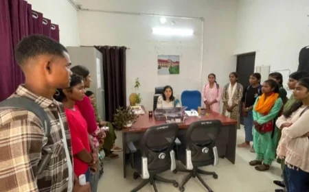 किशोरियों-महिलाओं को बताए अधिकार, योजनाएं