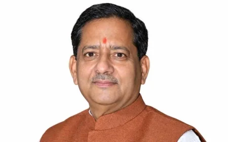 झांसी स्नातक सीट : माटी से जुड़े जुझारू नेता अशोक कुमार राठौर पर भाजपा ने जताया भरोसा