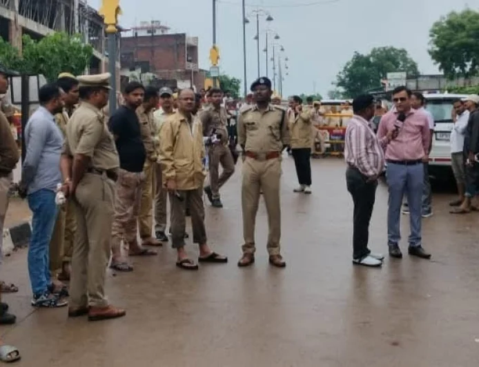 आयुक्त-डीआईजी ने किया निरीक्षण