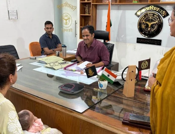 जनपद में तीसरी बार संपन्न हुई विधिक दत्तक ग्रहण प्रक्रिया