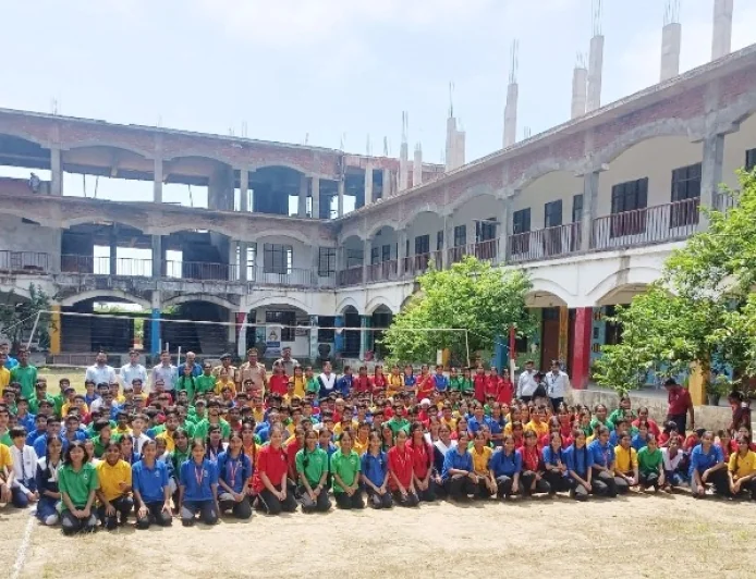 सड़क सुरक्षा, साइबर अपराध और मिशन शक्ति को लेकर जागरूक हुए 300 से अधिक विद्यार्थी