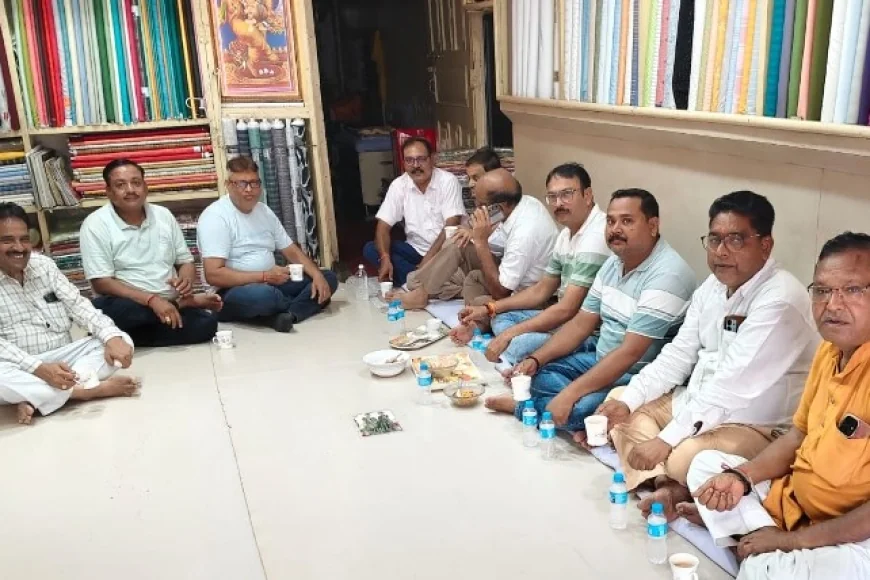 यूपीआई भुगतान को लेकर व्यापारियों ने की बैठक