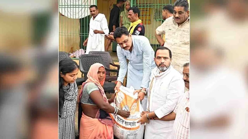 बाढ़ प्रभावित क्षेत्रों में राहत सामग्री का वितरण जारी