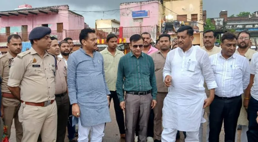 पहाड़ी क्षेत्रों में हो रही लगातार बारिश के कारण मंदाकिनी नदी के जल स्तर में उतार-चढ़ाव का सिलसिला जारी