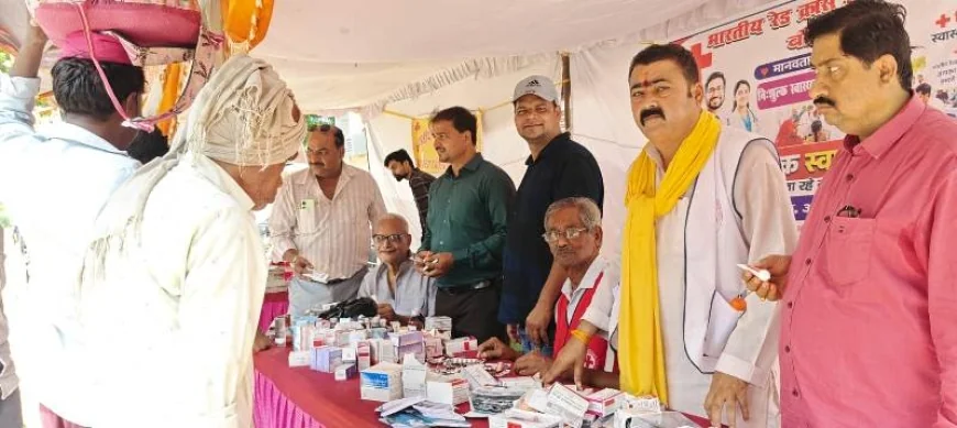 अमावस्या पर तीर्थयात्रियों की सेवा में जुटी रेड क्रॉस, लगाया निःशुल्क स्वास्थ्य शिविर