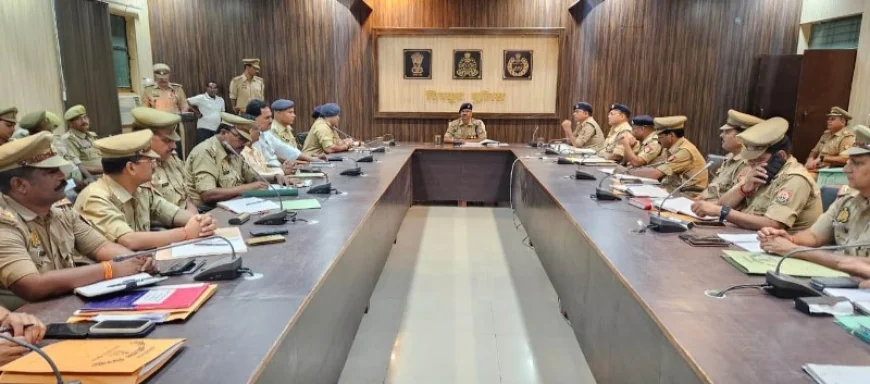 पुलिस कार्यालय में हुई अपराध समीक्षा गोष्ठी