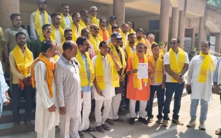बांदा में नवदुर्गा महोत्सव की तैयारियां तेज, पूजा समिति ने डीएम को सौंपा 16 सूत्रीय ज्ञापन