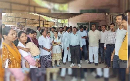 समान वेतन सहित दो प्रमुख मांगों को लेकर संविदा कर्मियों ने किया प्रदर्शन