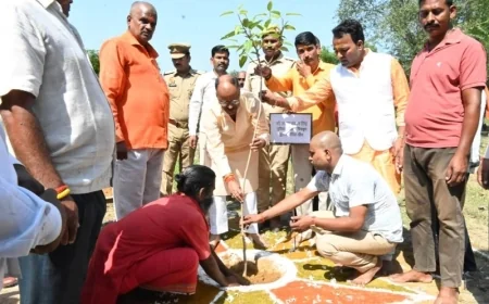 एसपी ने शारदीय नवरात्रि के प्रथम दिवस परानू बाबा मंदिर में किया दर्शन-पूजन
