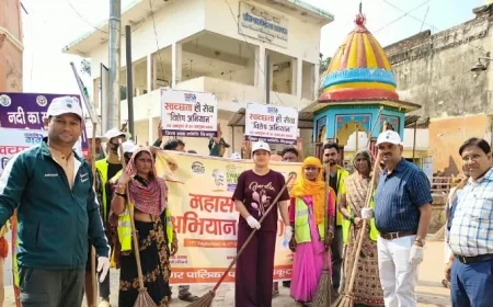रामघाट में चलाया स्वच्छता व मिशन शक्ति अभियान