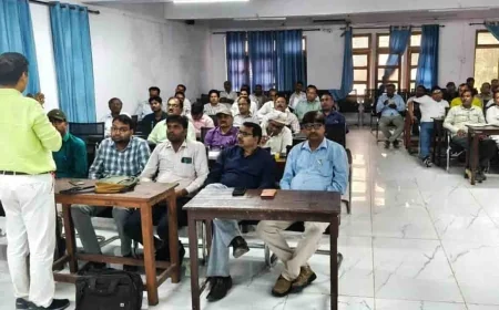 शिक्षक संकुलों की त्रैमासिक समीक्षा बैठक, नवाचारों पर हुई चर्चा
