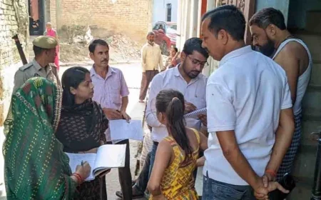 विशेष मतदाता पंजीकरण अभियान के तहत एसडीएम पूजा गुप्ता ने किया जागरूक