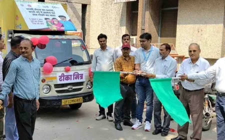 सीएमओ ने टीकाकरण जागरुकता रथ को दिखाई हरी झंडी