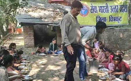 सेवा भारती ने 151 कन्याओं का किया पूजन, बांटे फल