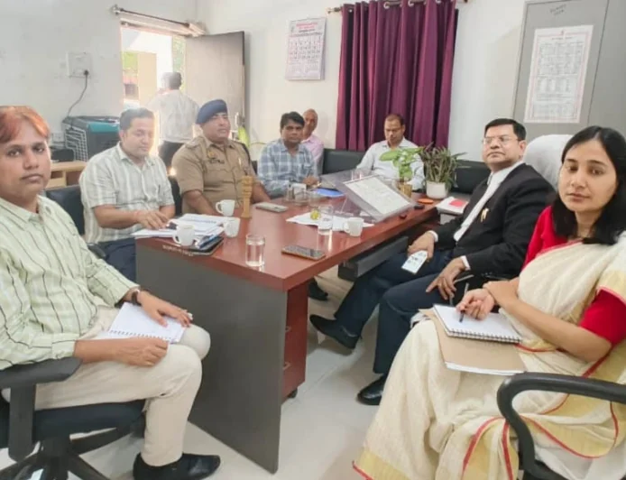 मेगा विधिक सहायता एवं सेवा शिविर को लेकर हुई बैठक